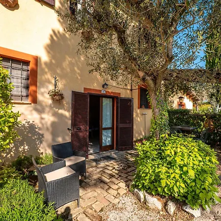 Il Grappolo E La Rosa Appartement