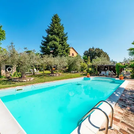 Il Grappolo E La Rosa Apartment