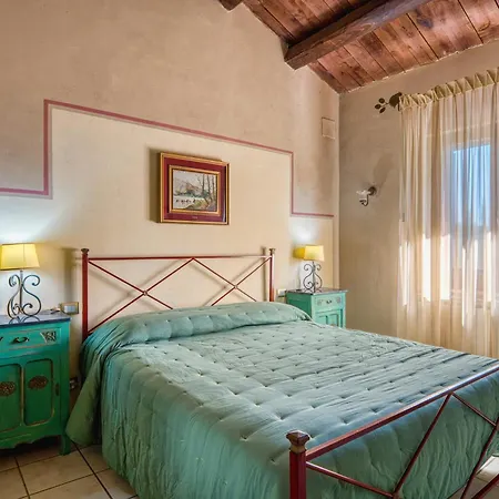 Il Grappolo E La Rosa Montefalco