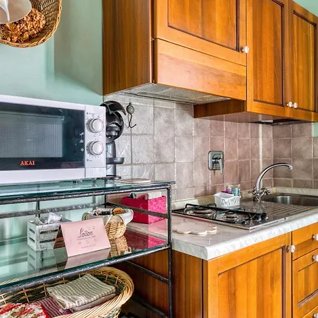 Il Grappolo E La Rosa *