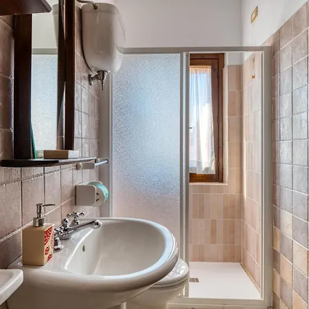 Il Grappolo E La Rosa Montefalco