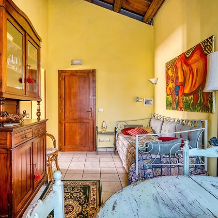 Il Grappolo E La Rosa Montefalco