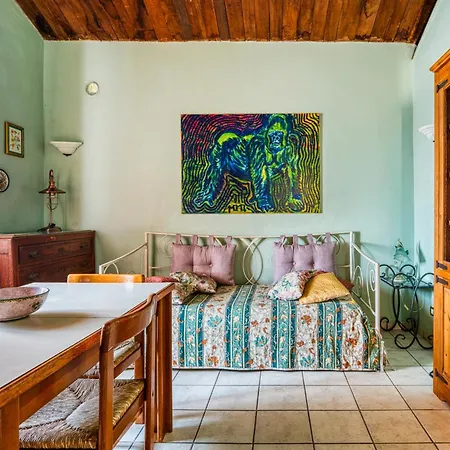 Il Grappolo E La Rosa *