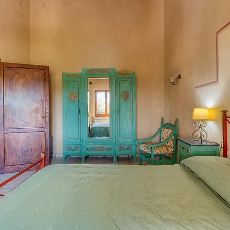 Il Grappolo E La Rosa