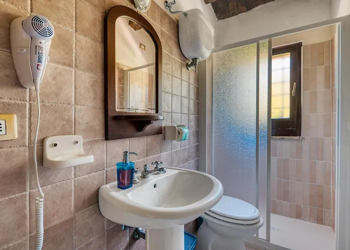 Il Grappolo E La Rosa Montefalco