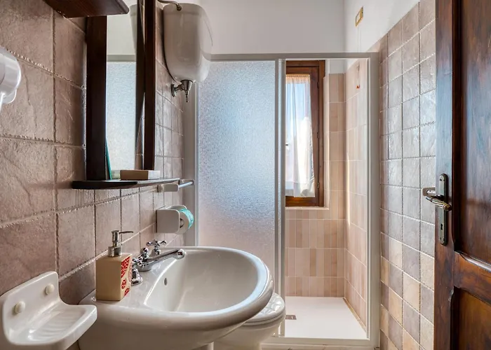 Il Grappolo E La Rosa Montefalco