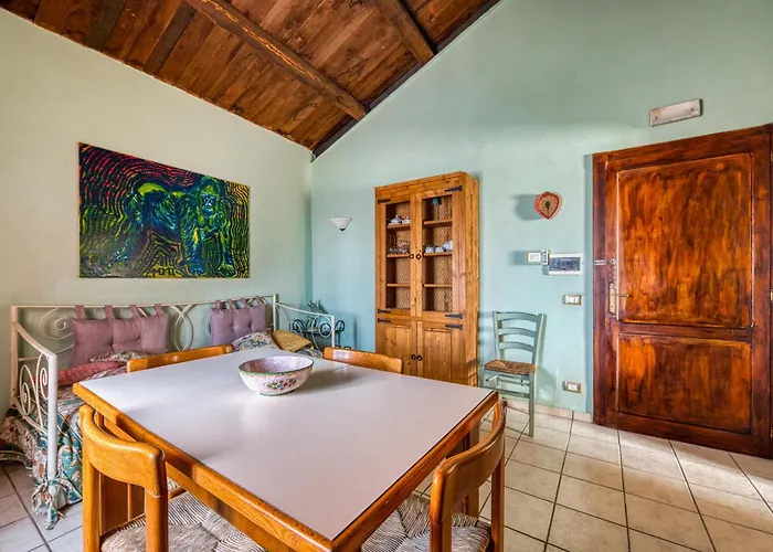 Il Grappolo E La Rosa *