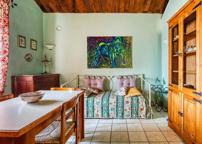 Il Grappolo E La Rosa *